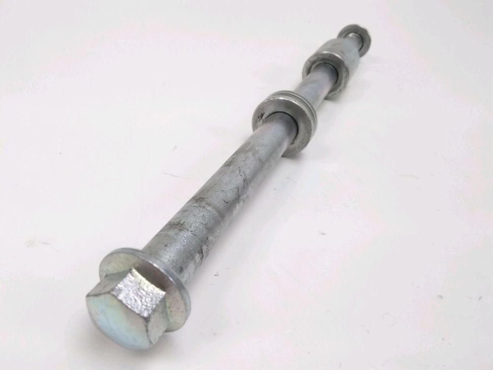 AXE DE ROUE AVANT