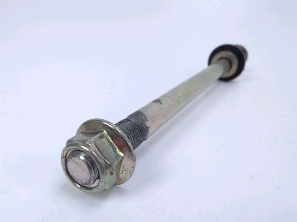AXE DE ROUE AVANT