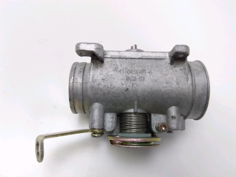 Corps d'injection droit