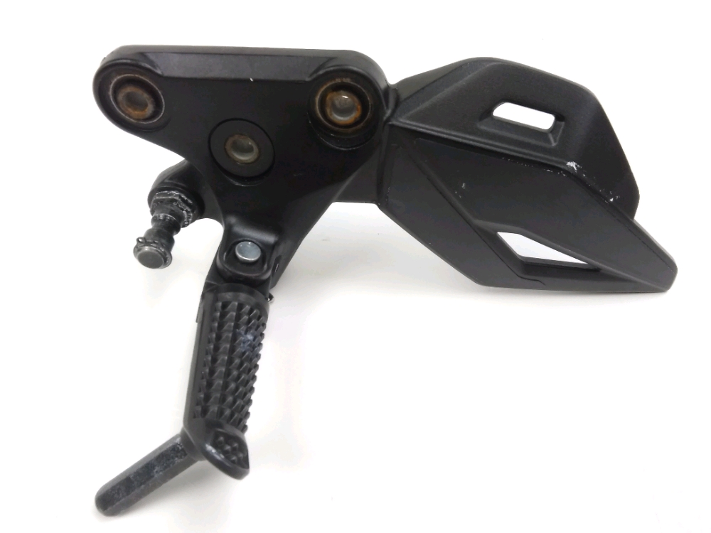 Platine avant gauche