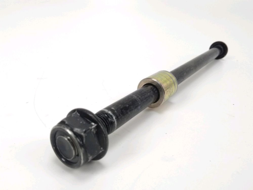 AXE DE ROUE AVANT