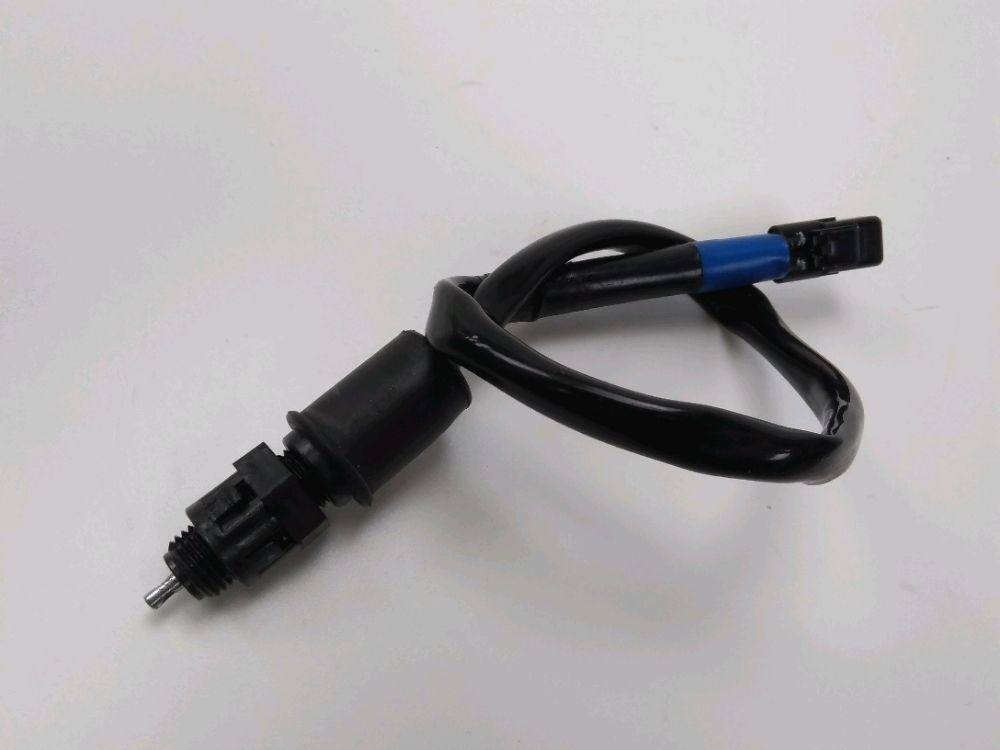 CONTACTEUR DE STOP AR