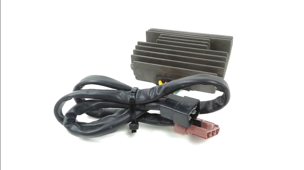 REGULATEUR DE TENSION