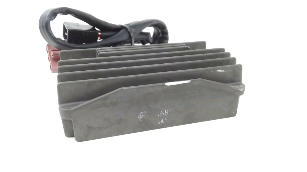 REGULATEUR DE TENSION