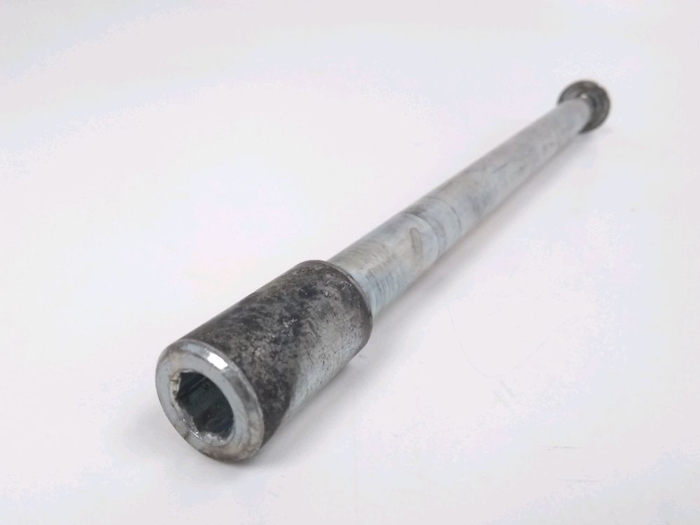 AXE DE ROUE AVANT