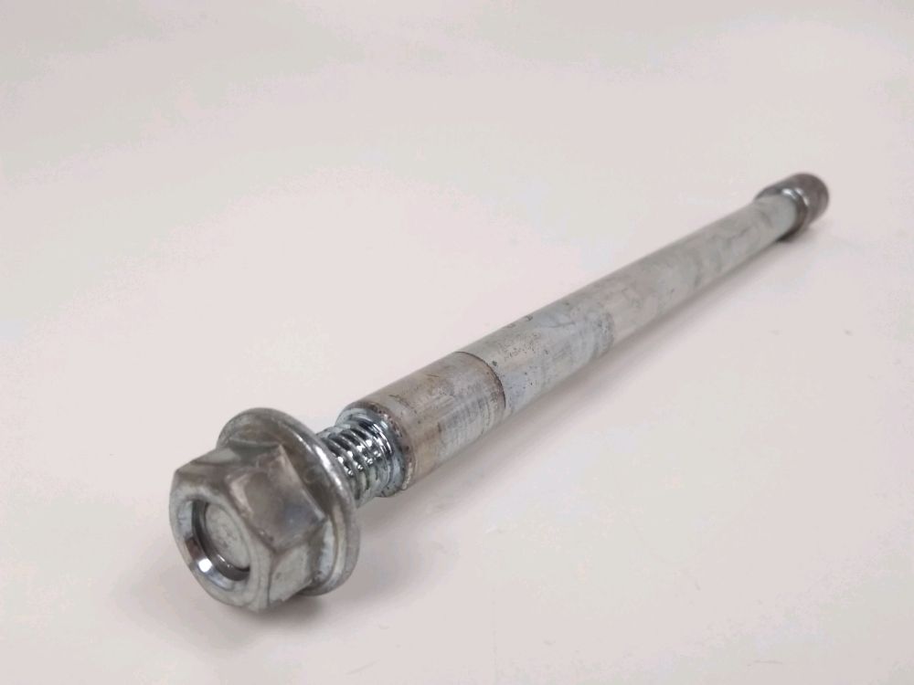 AXE DE ROUE AVANT