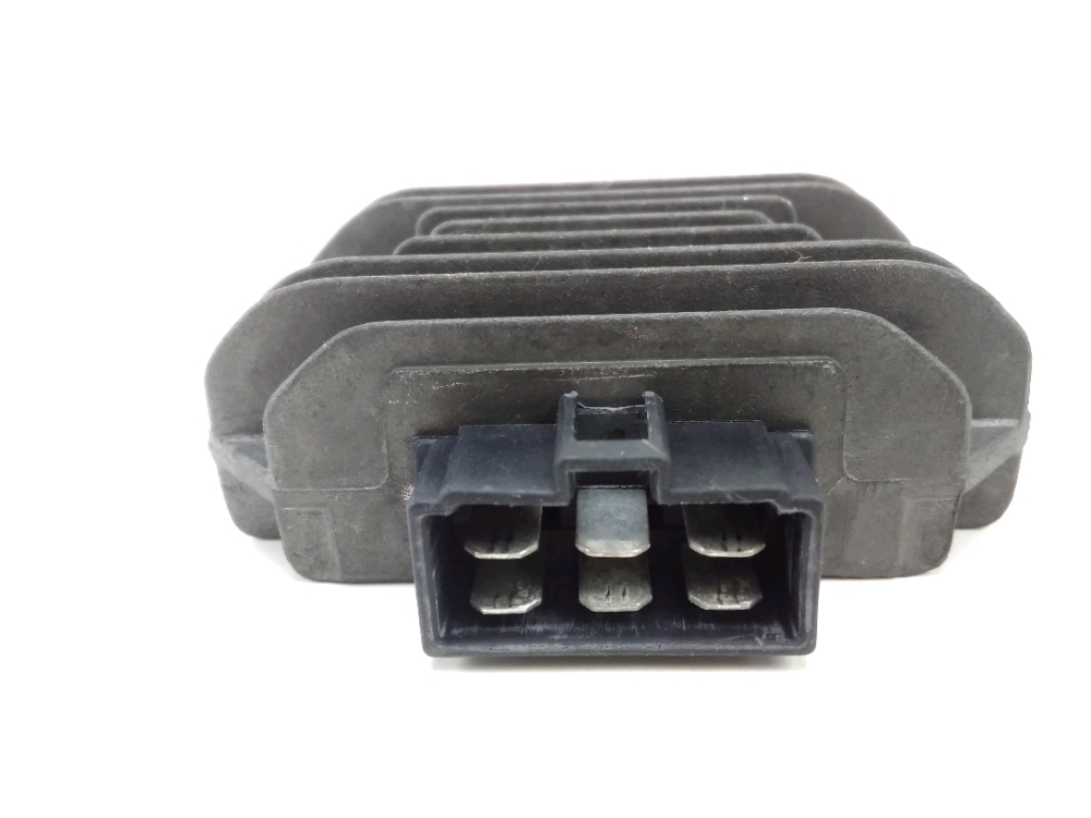 REGULATEUR DE TENSION