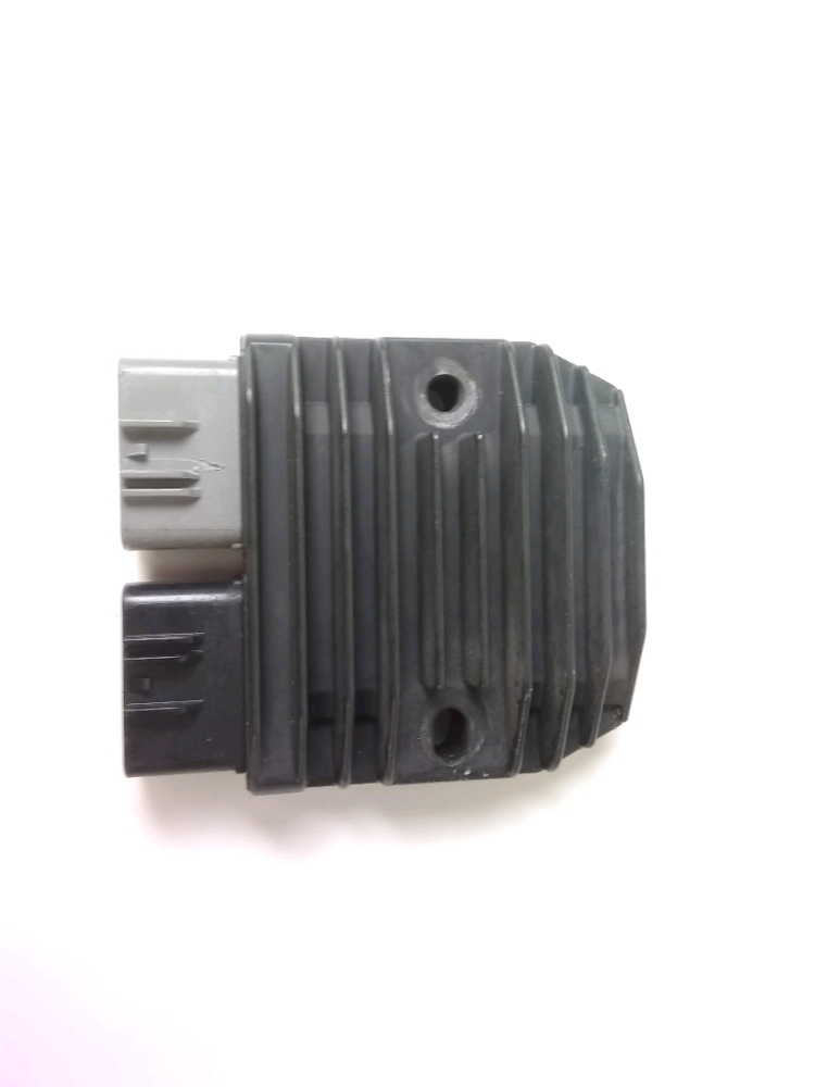 REGULATEUR DE TENSION