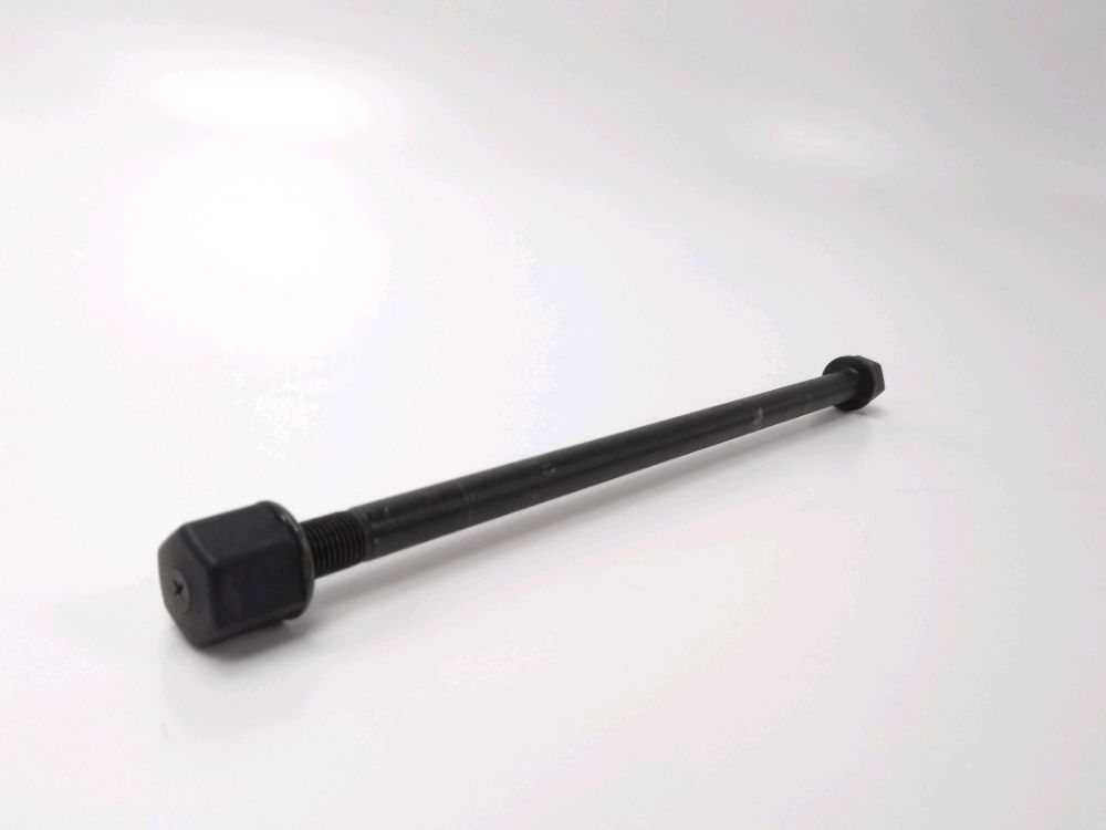 AXE DE ROUE AVANT