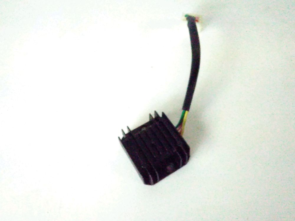 REGULATEUR DE TENSION