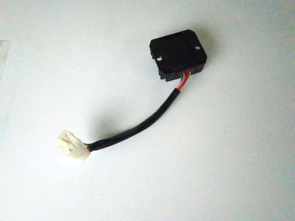 REGULATEUR DE TENSION