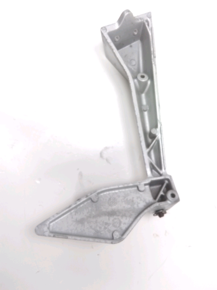 PLATINE ET REPOSE PIEDS ARRIERE GAUCHE