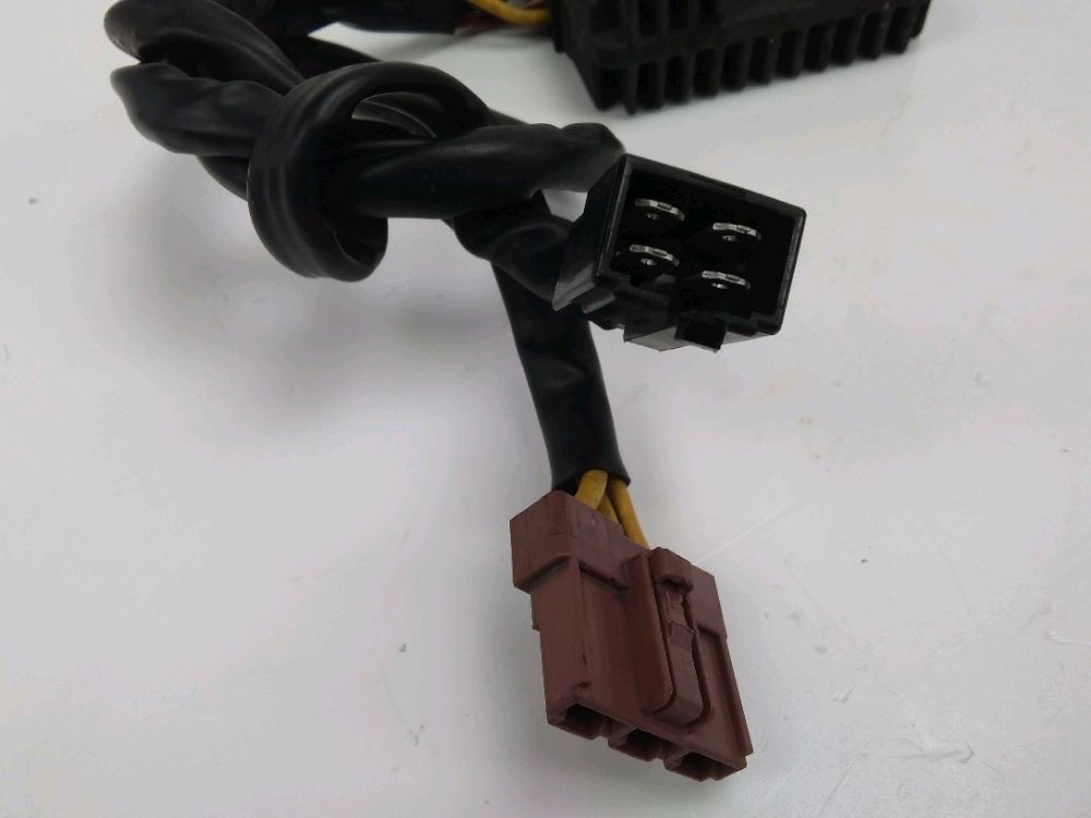 REGULATEUR DE TENSION