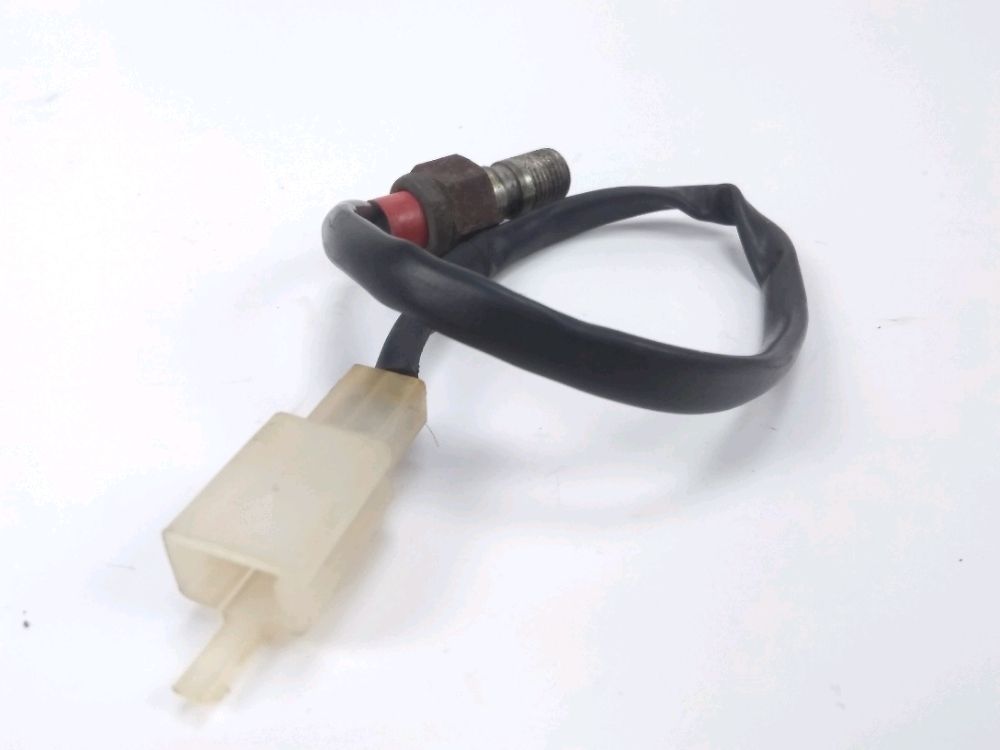 CONTACTEUR DE STOP AR