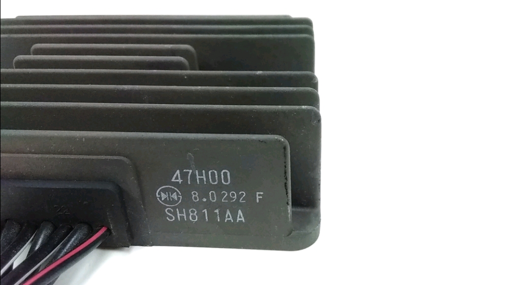 REGULATEUR DE TENSION