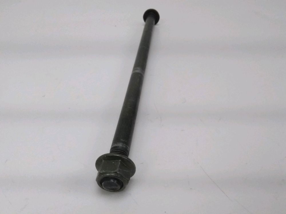AXE DE ROUE AVANT