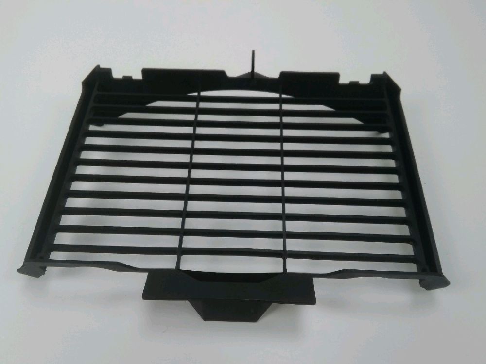 GRILLE DE RADIATEUR
