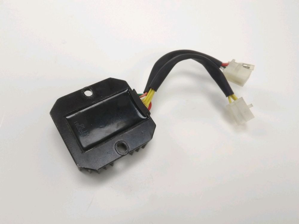 REGULATEUR DE TENSION