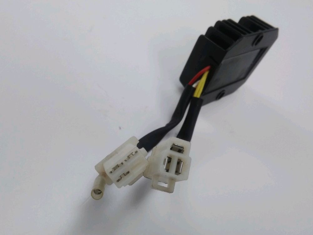 REGULATEUR DE TENSION