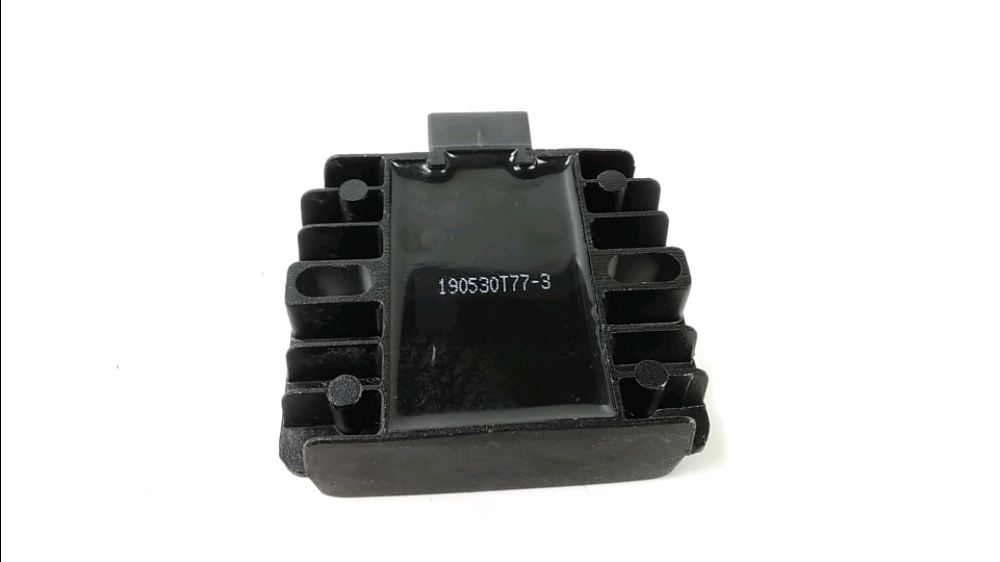 REGULATEUR DE TENSION