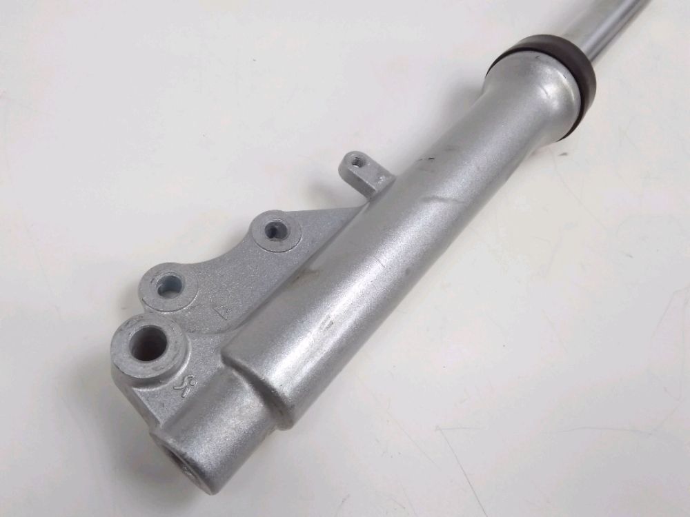 TUBE DE FOURCHE GAUCHE