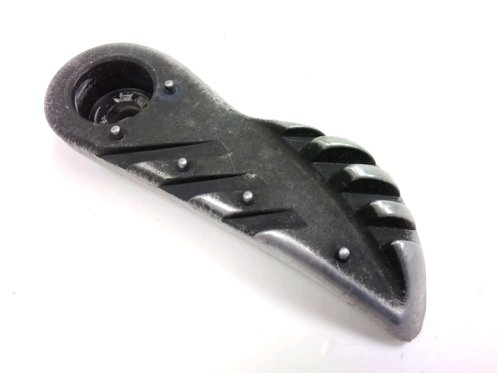 Repose pieds arriere droit