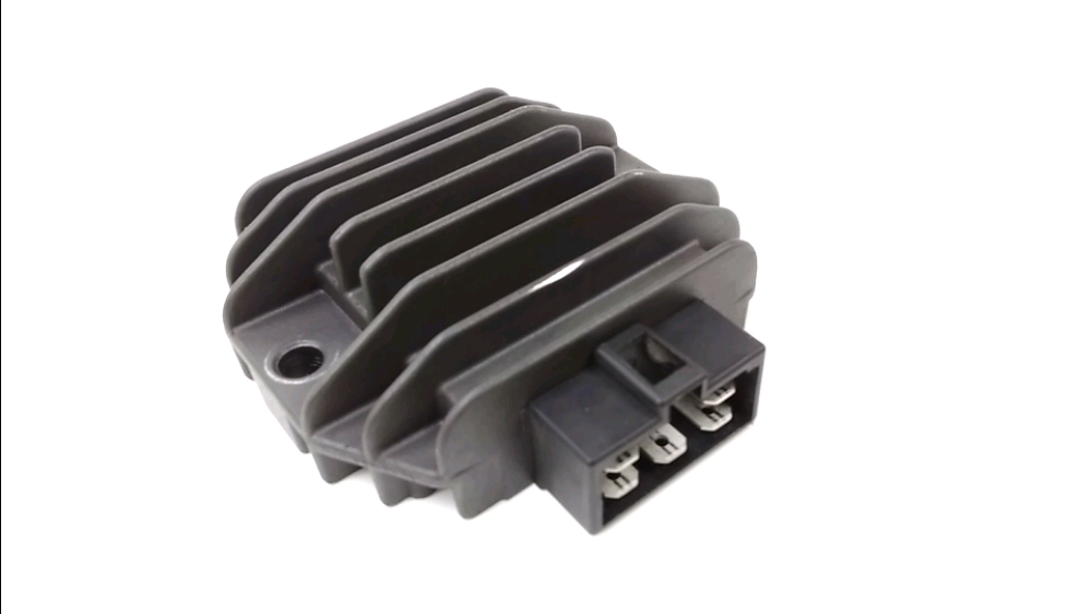 REGULATEUR DE TENSION