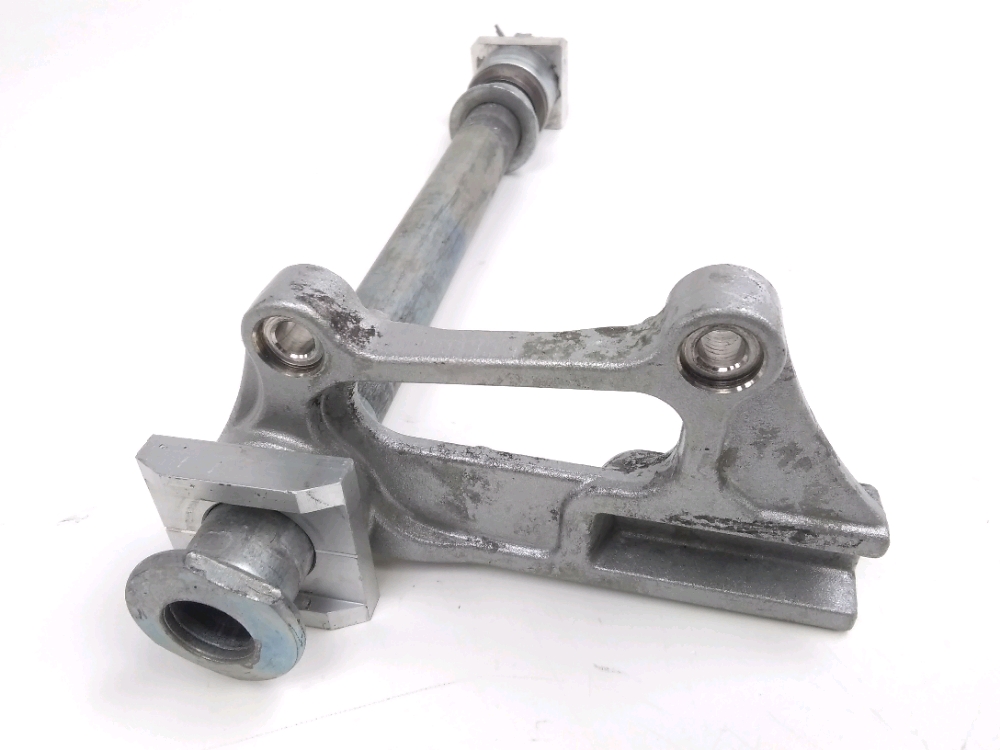 AXE DE ROUE ARRIERE
