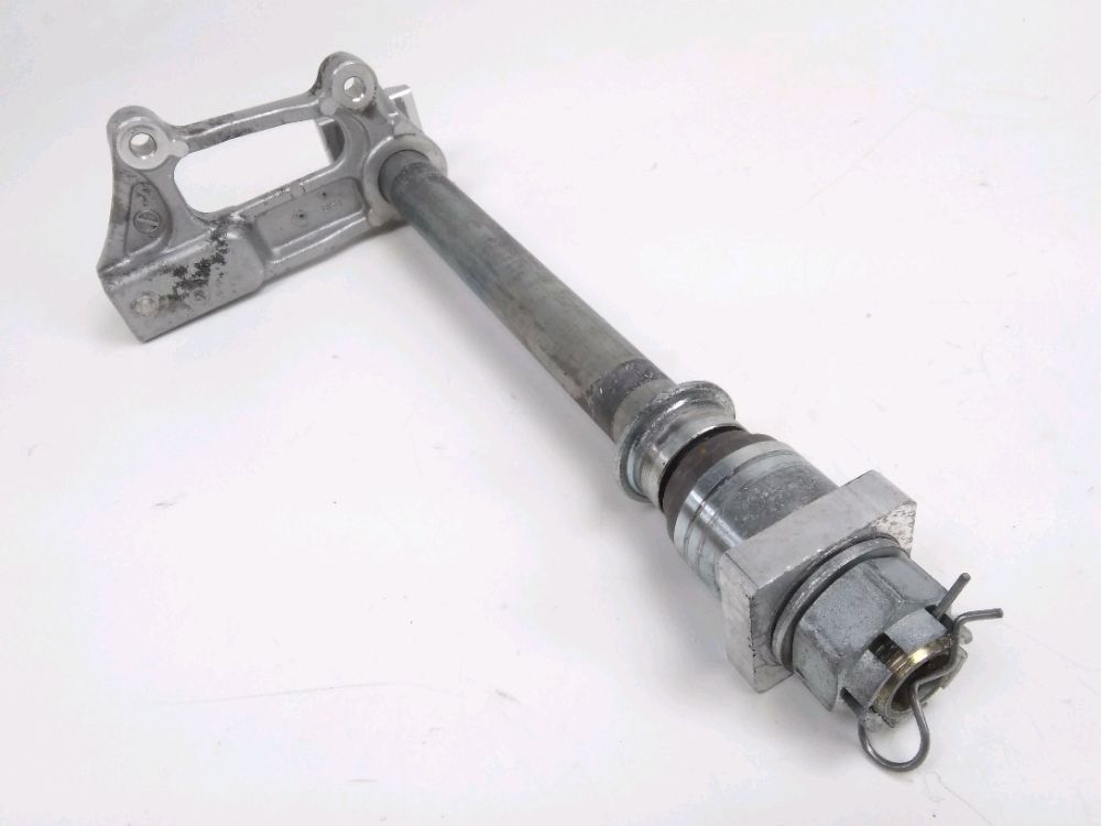 AXE DE ROUE ARRIERE