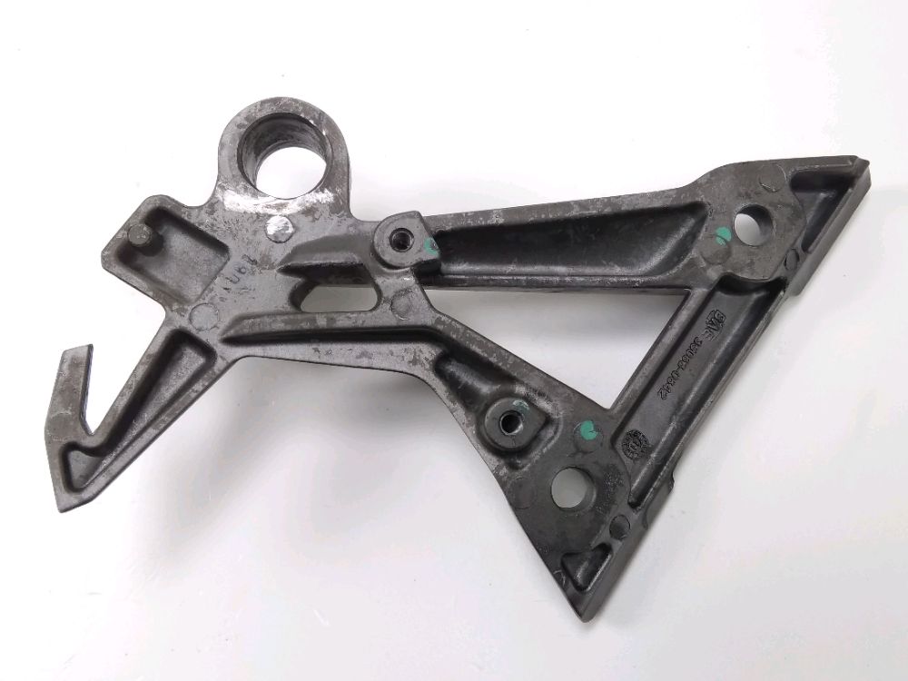 PLATINE ARRIERE DROITE COMPLETE