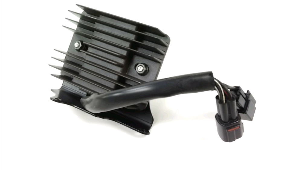 REGULATEUR DE TENSION