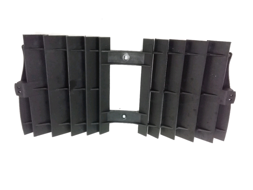 GRILLE DE RADIATEUR