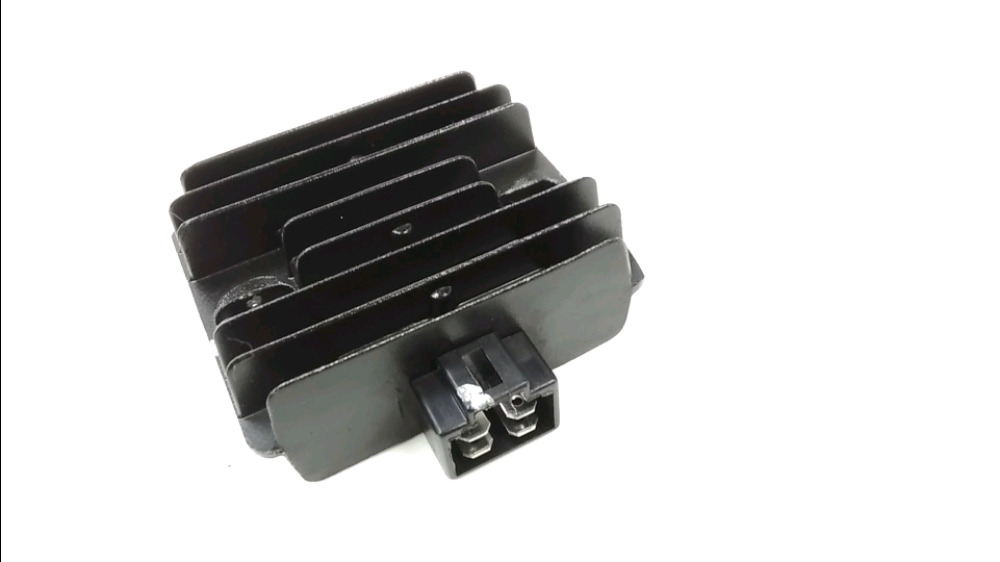 REGULATEUR DE TENSION