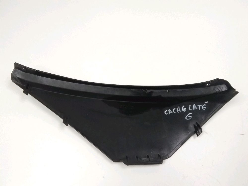 CACHE LATERAL GAUCHE