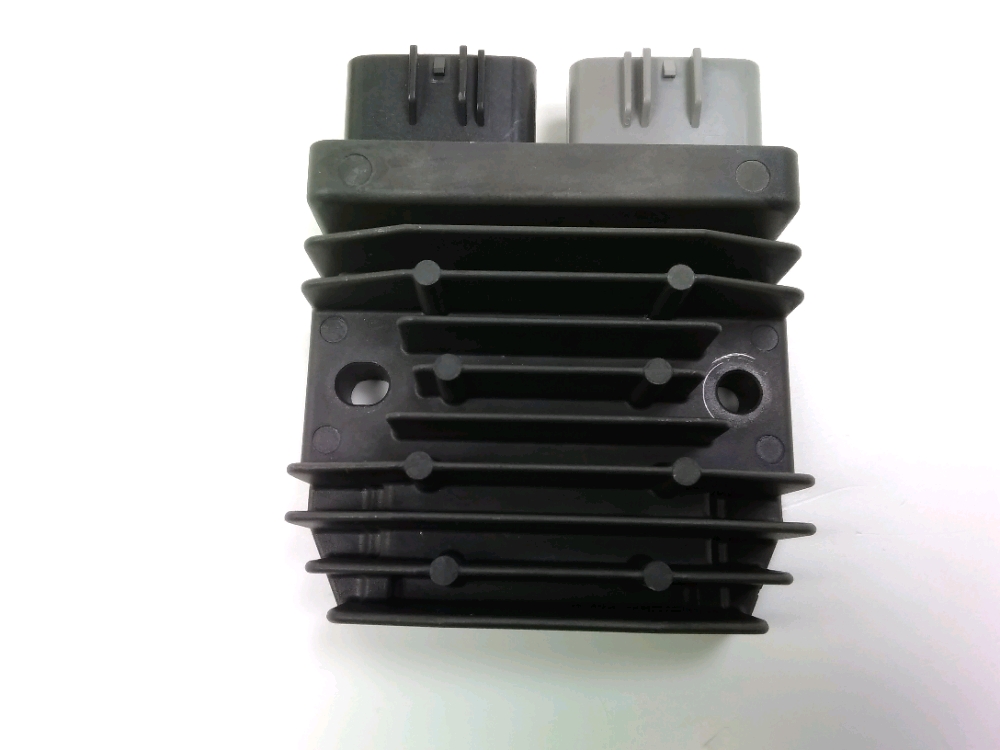 REGULATEUR DE TENSION