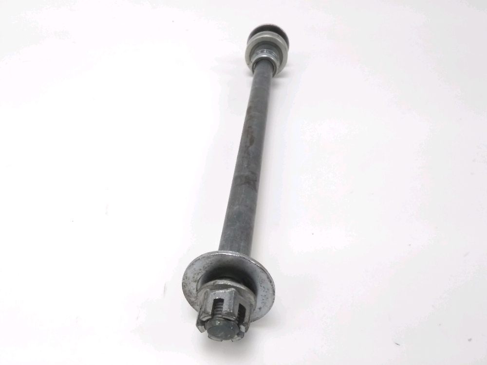 AXE DE ROUE ARRIERE