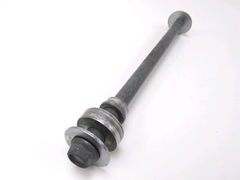 AXE DE ROUE ARRIERE