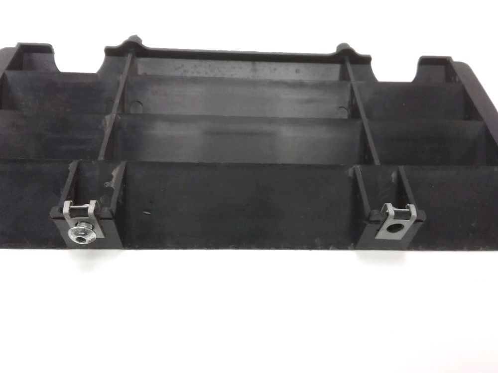 GRILLE DE RADIATEUR