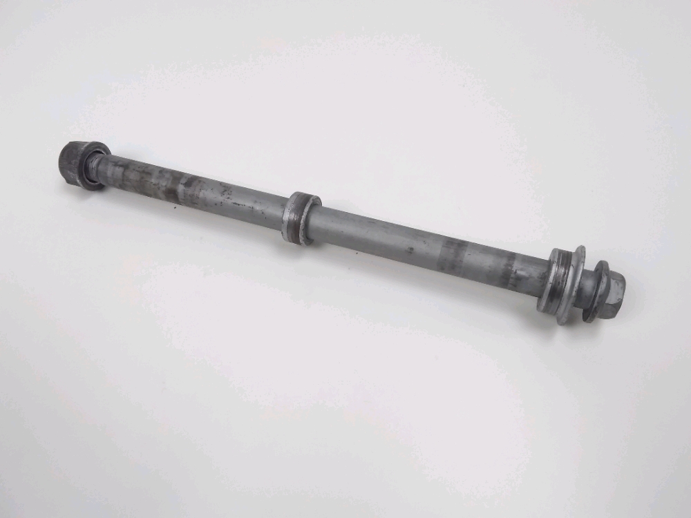 AXE DE ROUE ARRIERE