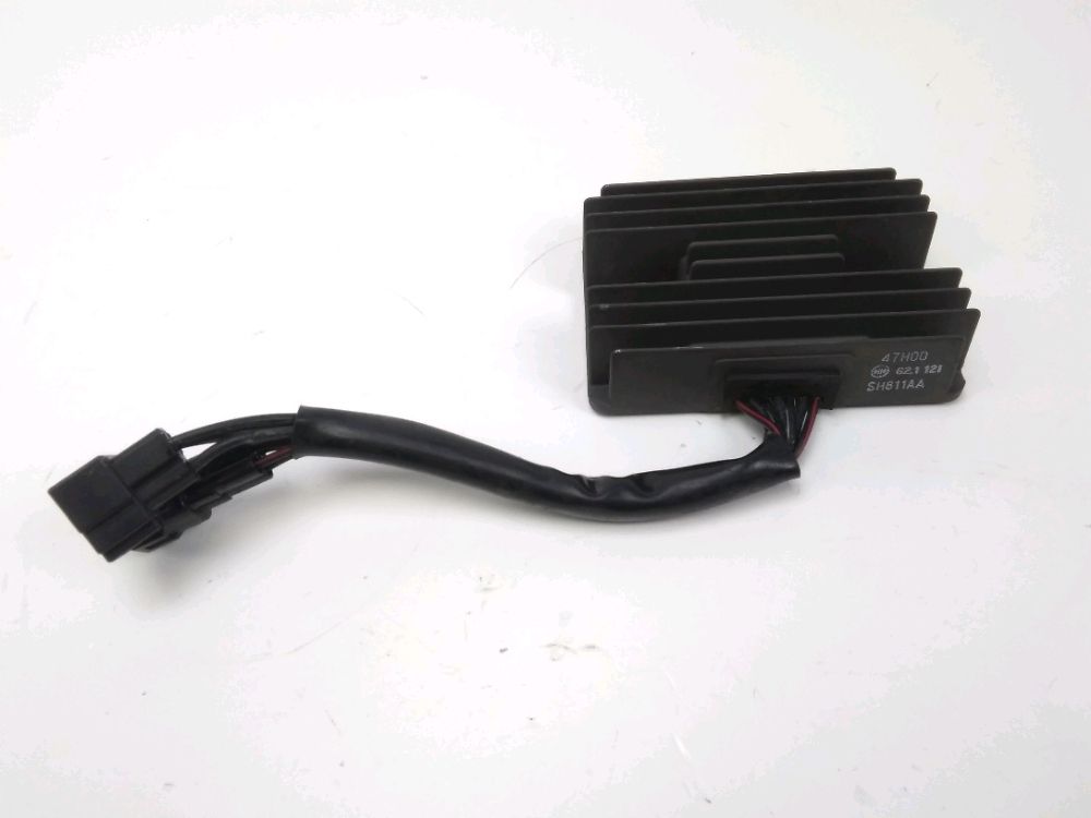 REGULATEUR DE TENSION
