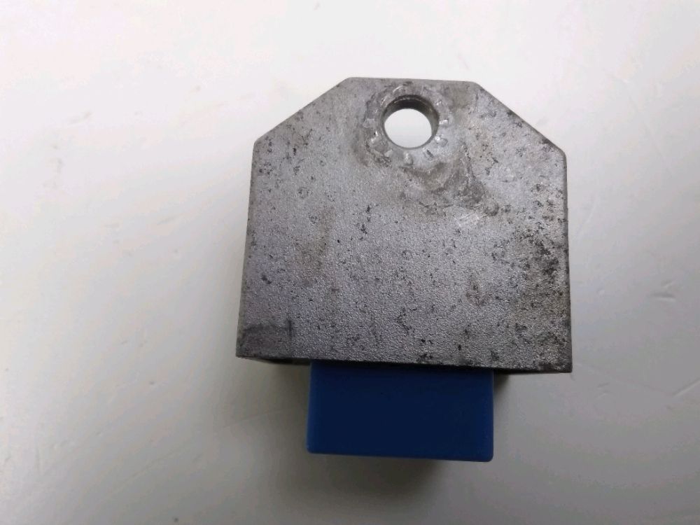 REGULATEUR DE TENSION