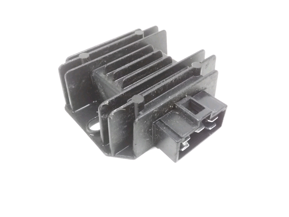 REGULATEUR DE TENSION