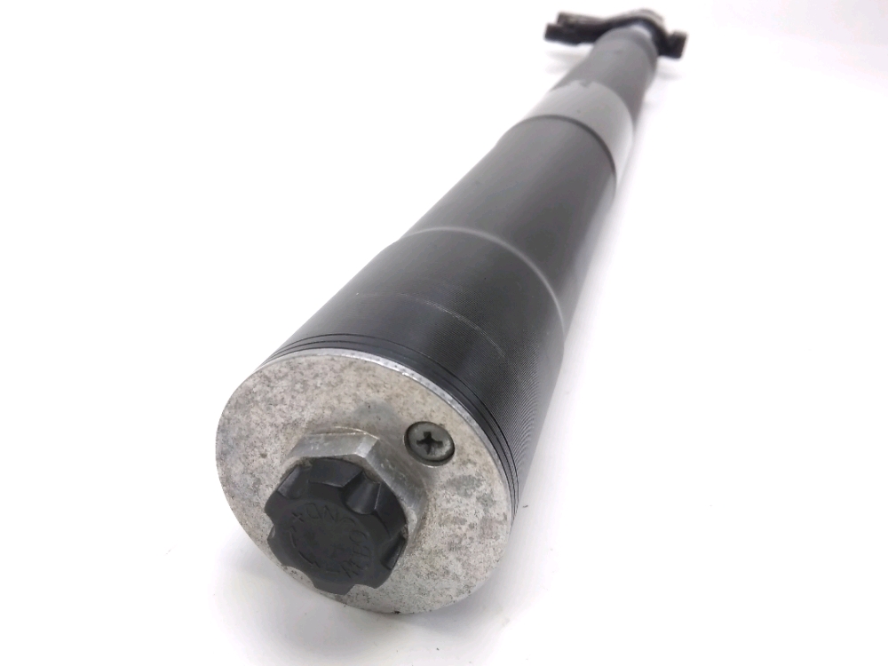 Tube de fourche gauche