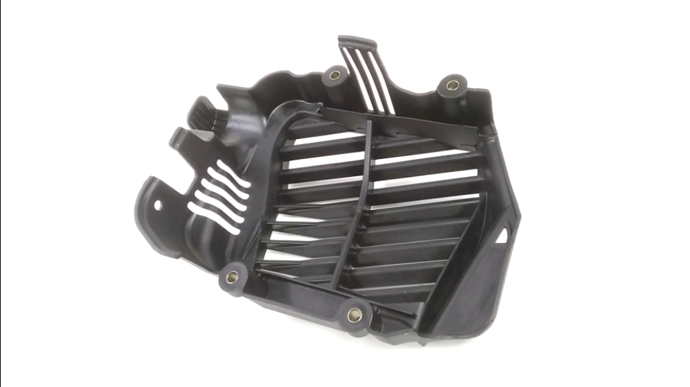 GRILLE DE RADIATEUR