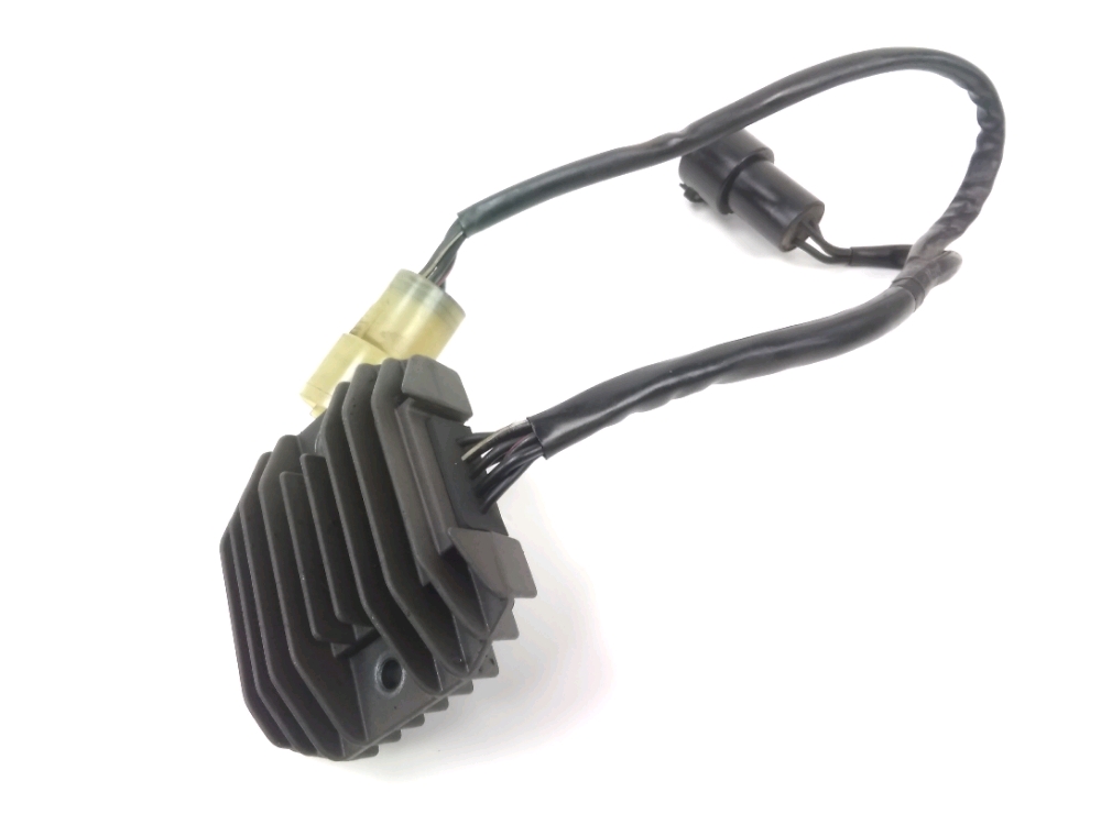 REGULATEUR DE TENSION