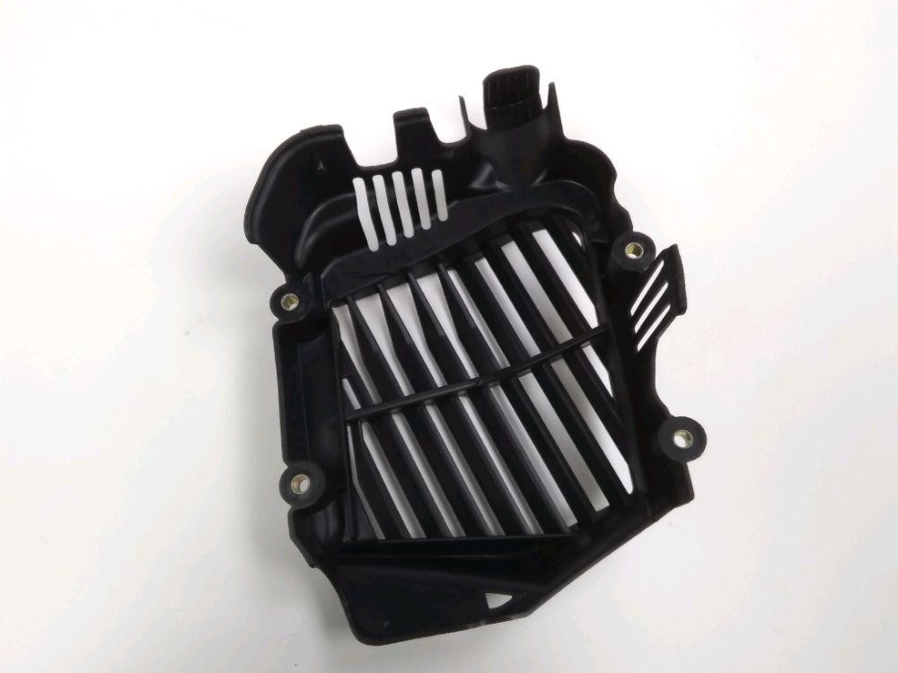 GRILLE DE RADIATEUR