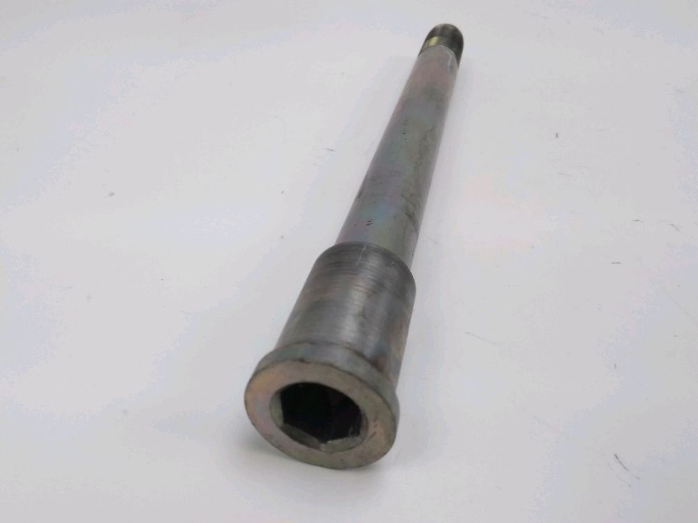AXE DE ROUE AVANT