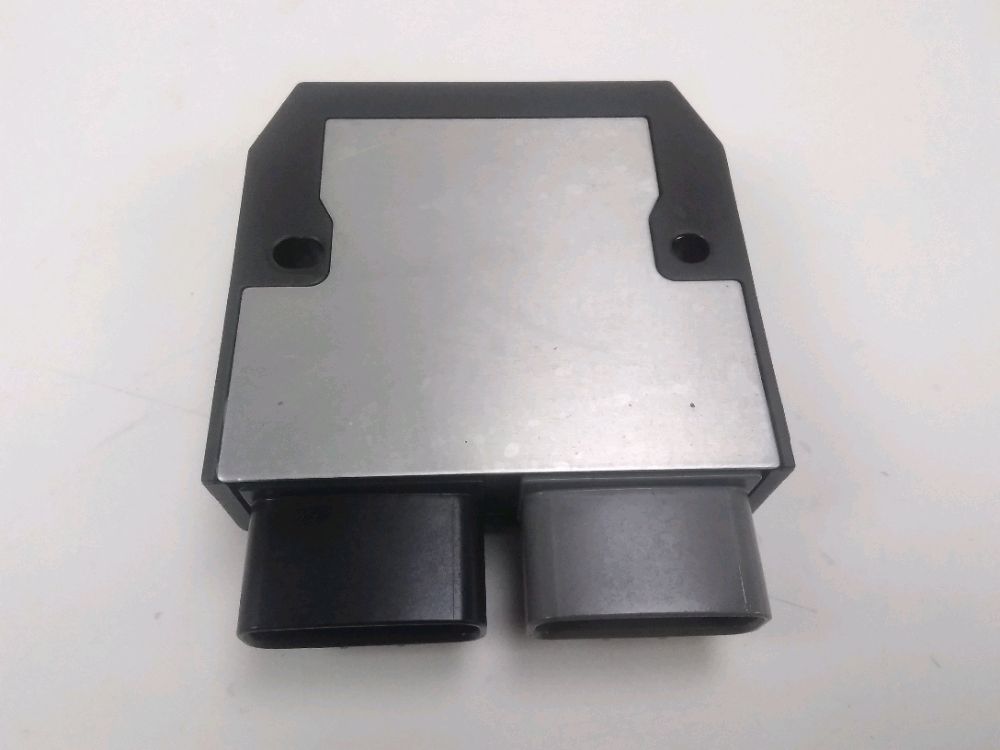 REGULATEUR DE TENSION