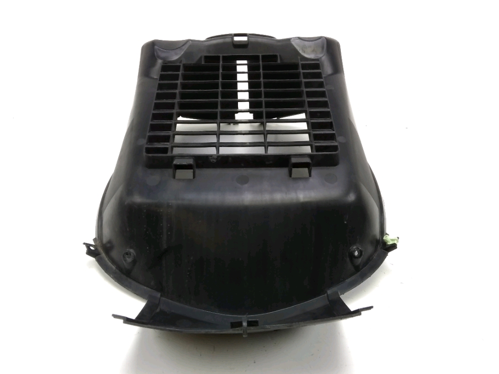 GRILLE DE RADIATEUR