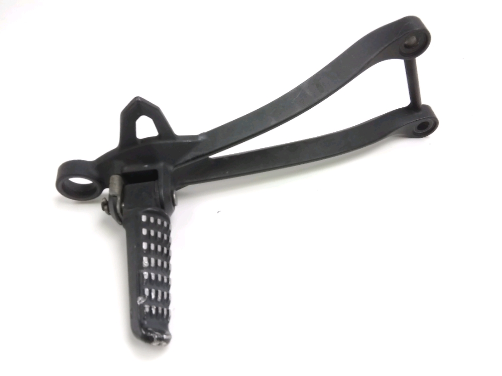 Platine et repose pieds arriere droit